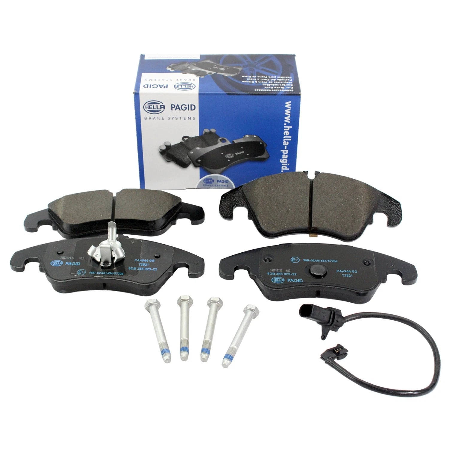 Set of 4 Hella Front Low-Met Disc Brake Pads for Audi A6 A6 Quattro Q5 A7