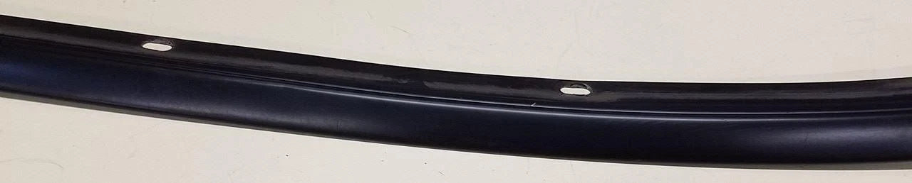 Windshield Exterior Trim Front LH for Ford Thunderbird (1989–1997)