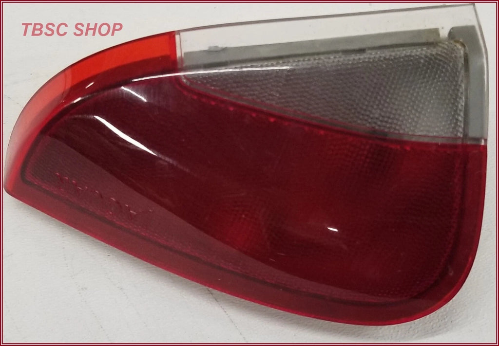 Rear RH Passenger Door Courtesy Light for Jaguar XJ6 XJ12 (1995–1997) LNA5372AA