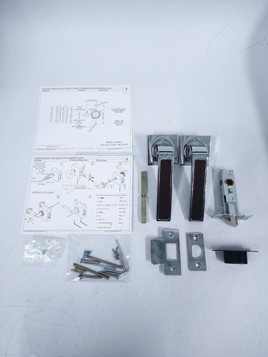 Chrome Door Lever Handle for R1530 (Turning Style Designs)