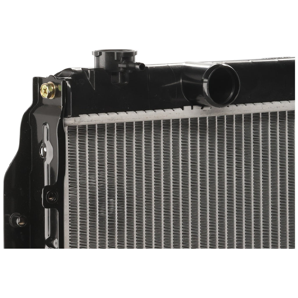 Aluminum Radiator for Toyota Sequoia Tundra (2001–2007) with Transmission Cooler