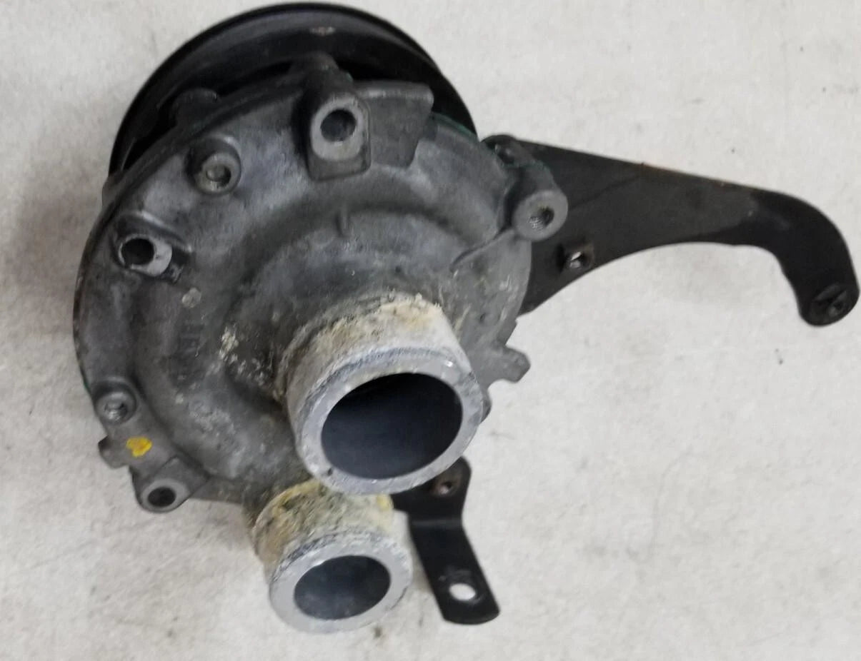 Water Pump Assembly EBC11072CB for Jaguar XJ6 VDP (1995–1997)