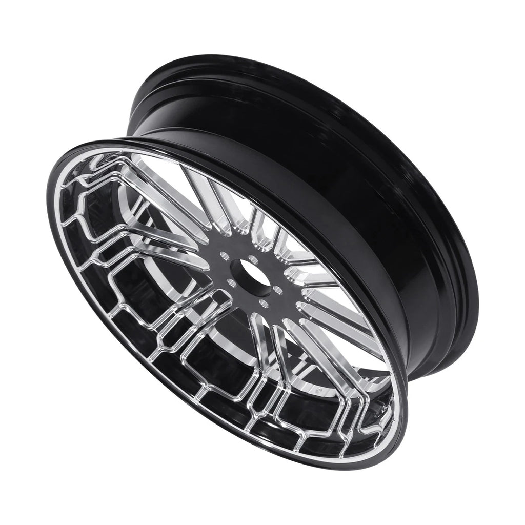 18" x 5.5" Rear Wheel Rim Hub for Harley Road King Electra Glide (1997–2008)