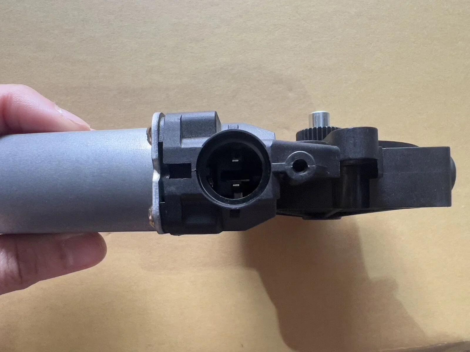 Window Lift Motor 2 Pins for Hyundai ix35 & Santa Fe (2005–2015)