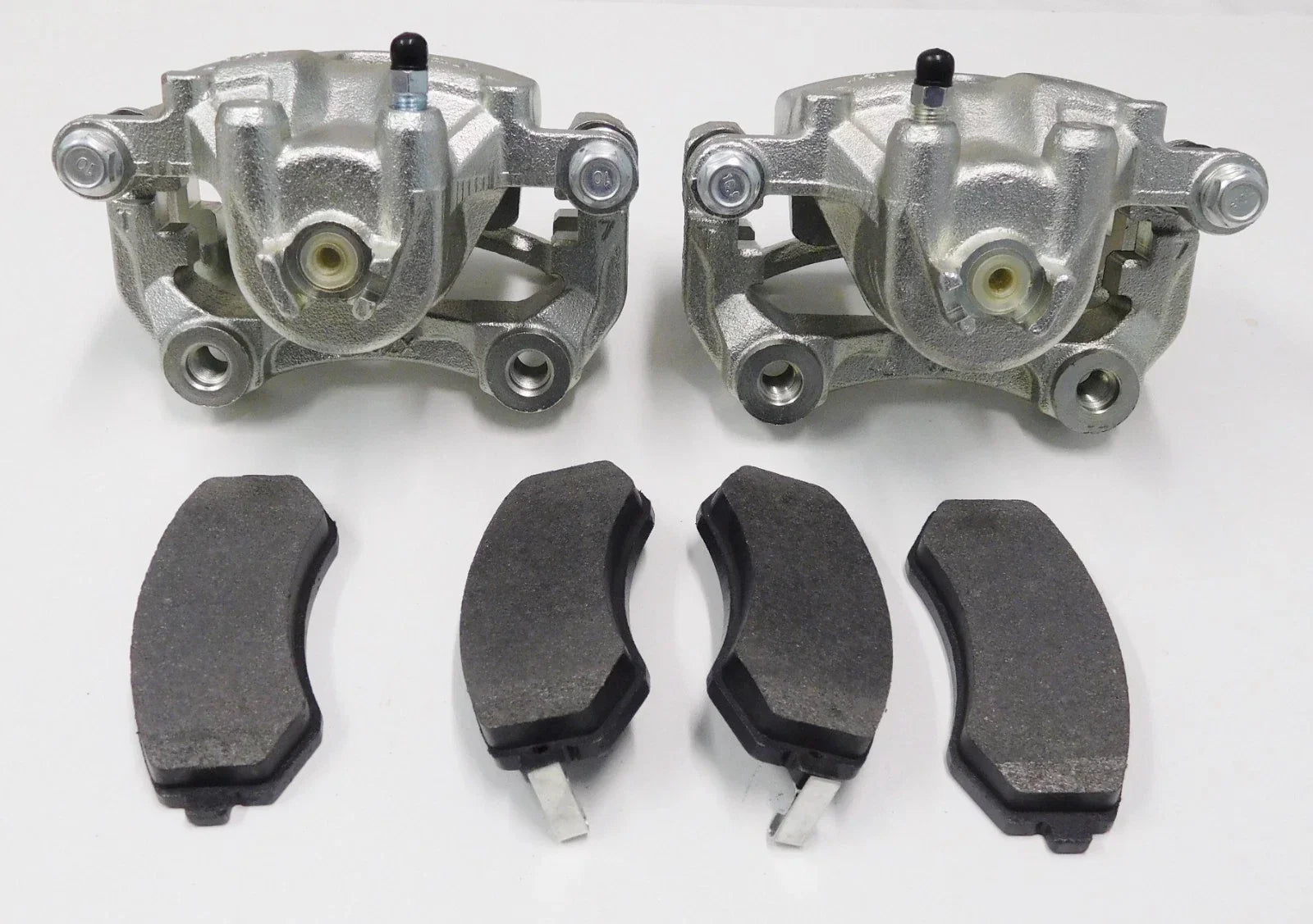 Rear Brake Calipers & Pads for Nissan Patrol GU Y61 (1997 - Present)