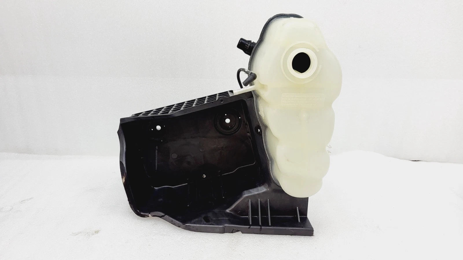 Battery Tray & Coolant Overflow Tank for Ford F250SD (2008–2010) 8C34-10764-AB