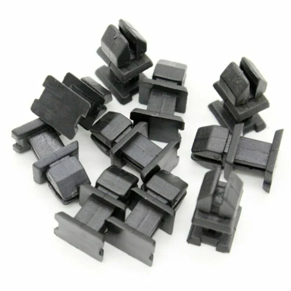 30 x Retainer Clips Tight Fit