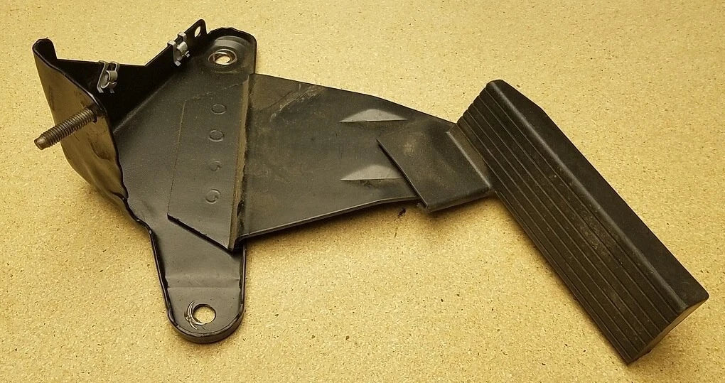 Foot Rest Dead Pedal for Ford Thunderbird Cougar (1989–1997)