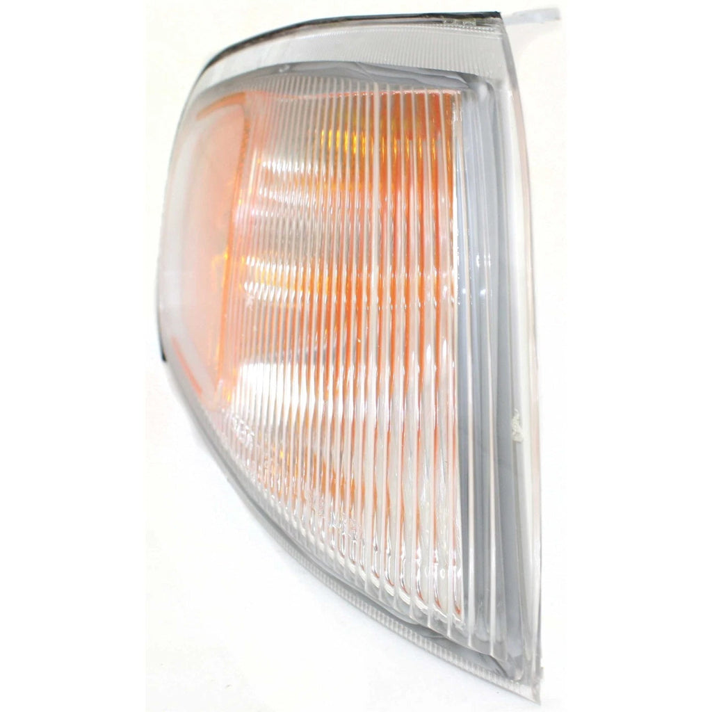 Corner light for Toyota Camry (1995-1996) passenger side with bulb
