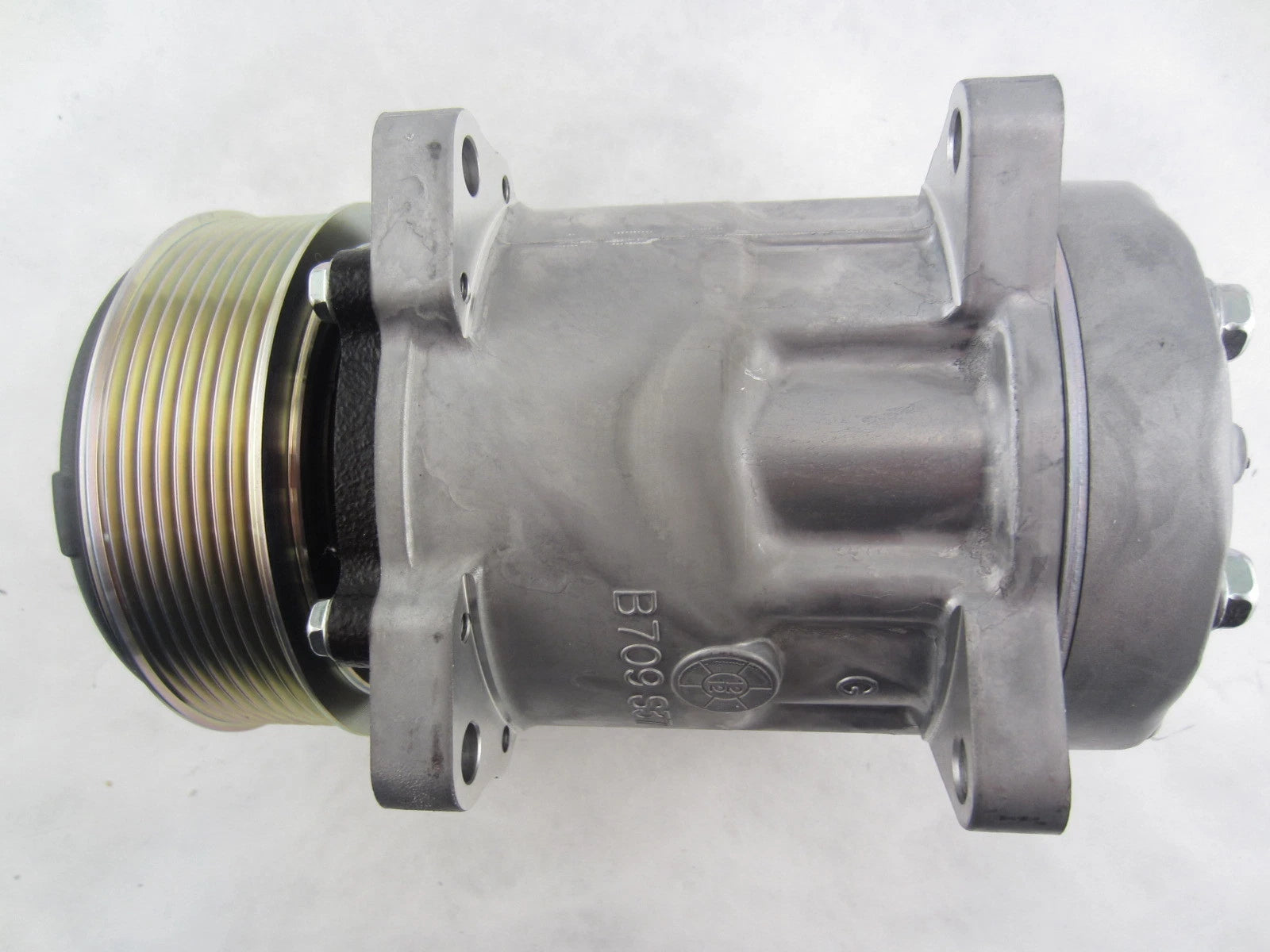 AC Compressor Replacement for Sanden 8100 for Toyota Hilux (2005-2015)