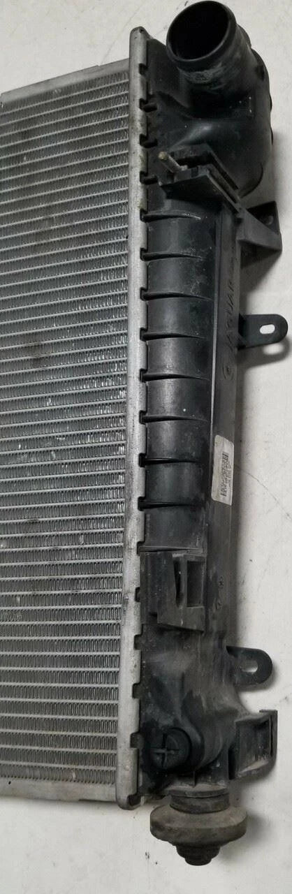 Radiator Assembly MJB4190AF for Jaguar XK8 (1998–2002)