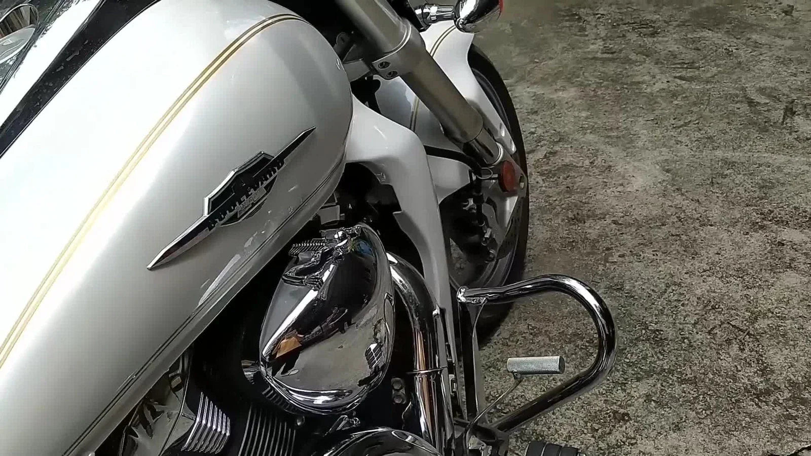 4" Headlight Visors & Fender Ornaments for Harley
