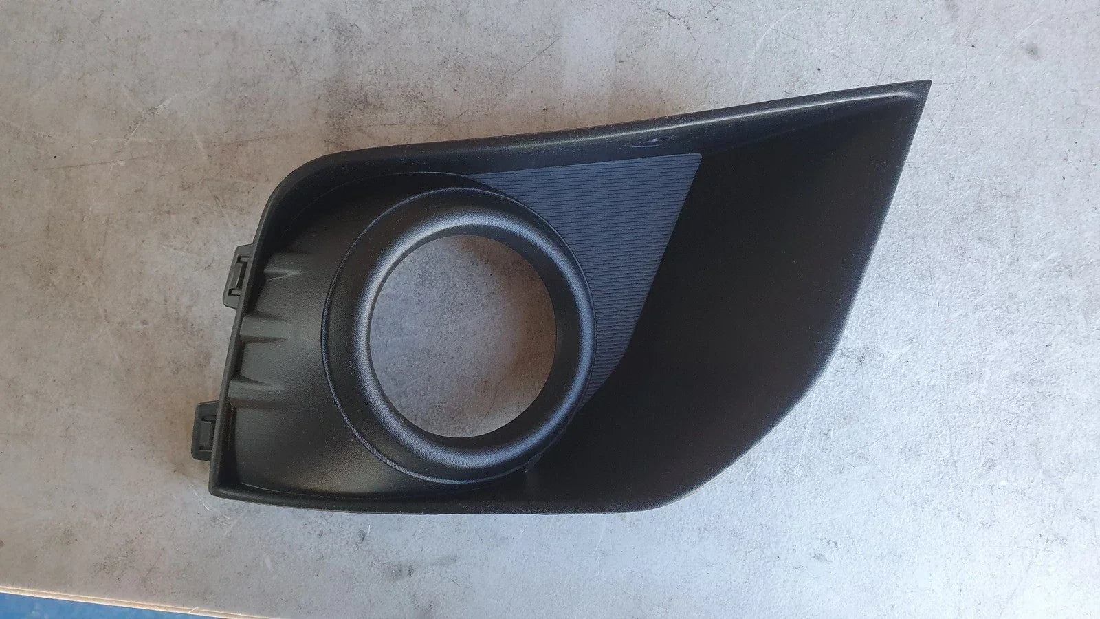 Front Bar Grille With Fog Light Mount Right Side for Mitsubishi ASX (2010–2017)