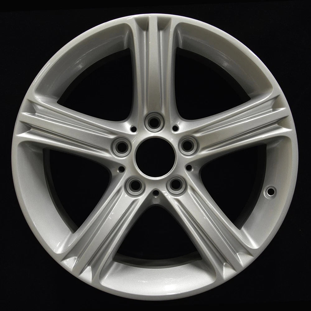 17x7.5 Factory Wheel Bright Medium Silver Replacement for BMW 435i (2014–2015)