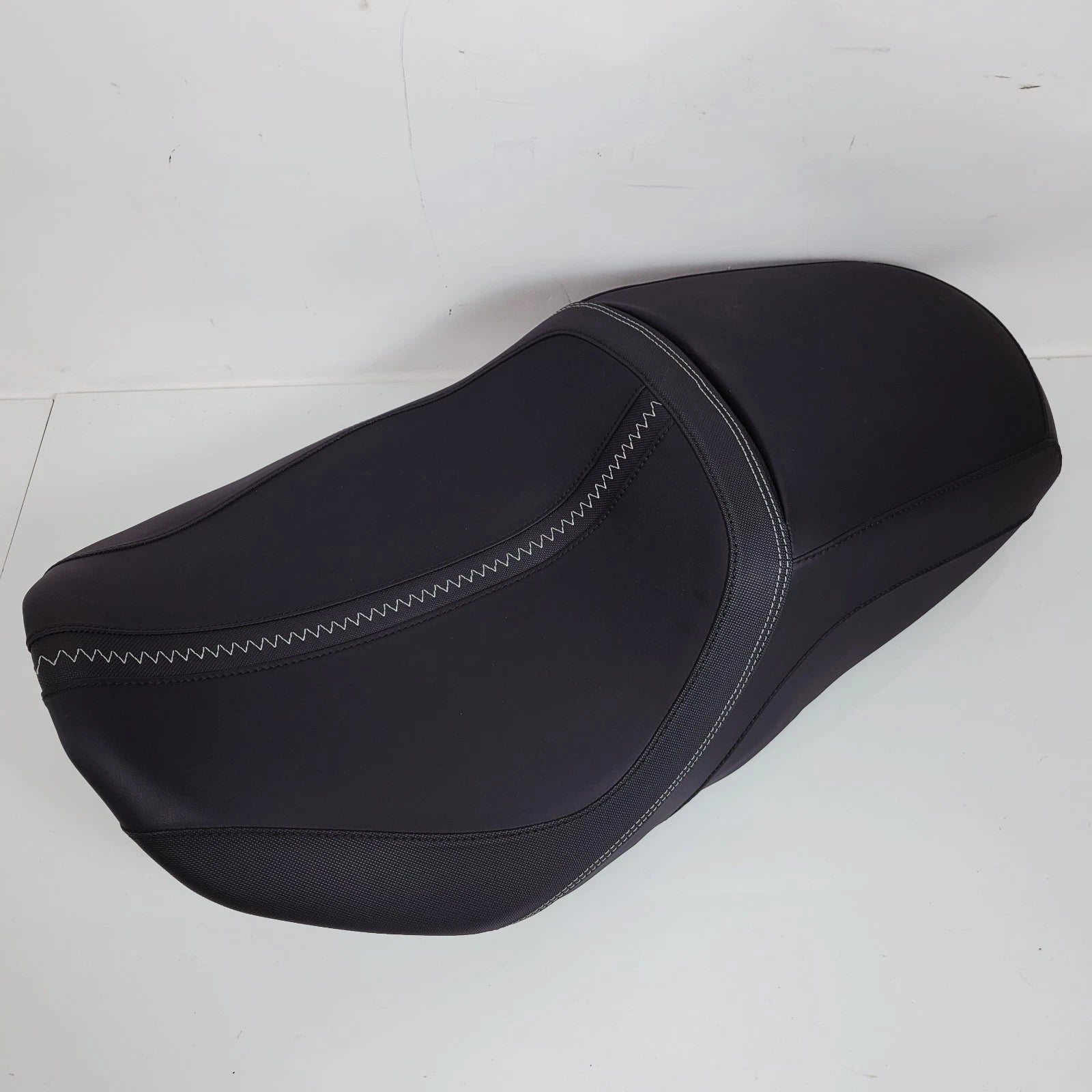 Touring Seat for Harley-Davidson Street Glide Road Glide (2024) 52000631