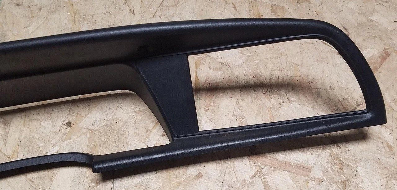 Instrument Cluster Finishing Bezel for Ford Thunderbird (1989–1991)