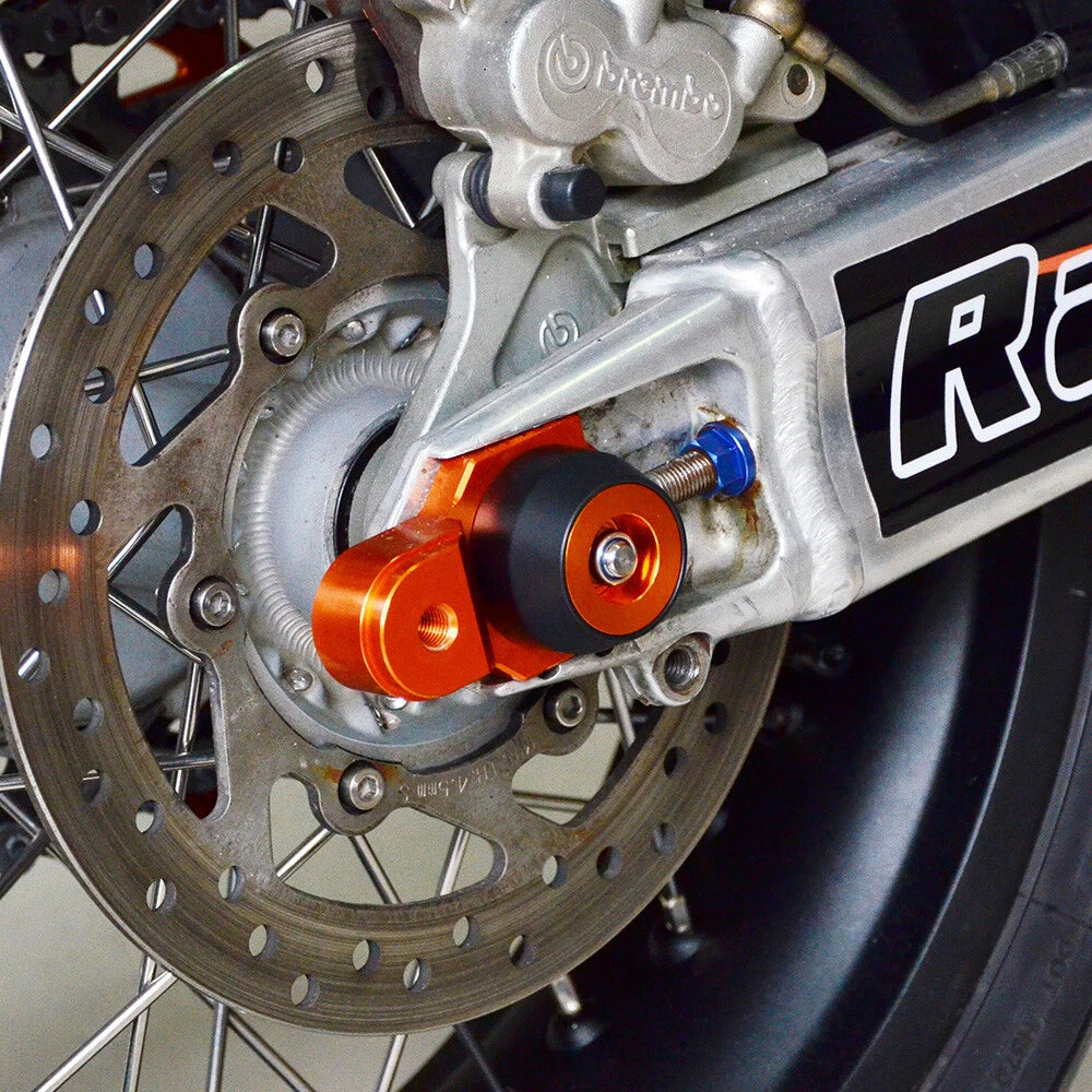 CNC Rear Axle Sliders for KTM 1190/1290 Adventure (2013–2021)