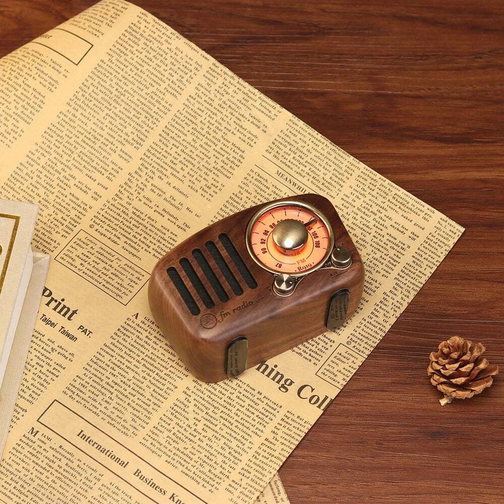 Vintage Bluetooth Speaker Greadio Walnut Wooden FM Radio