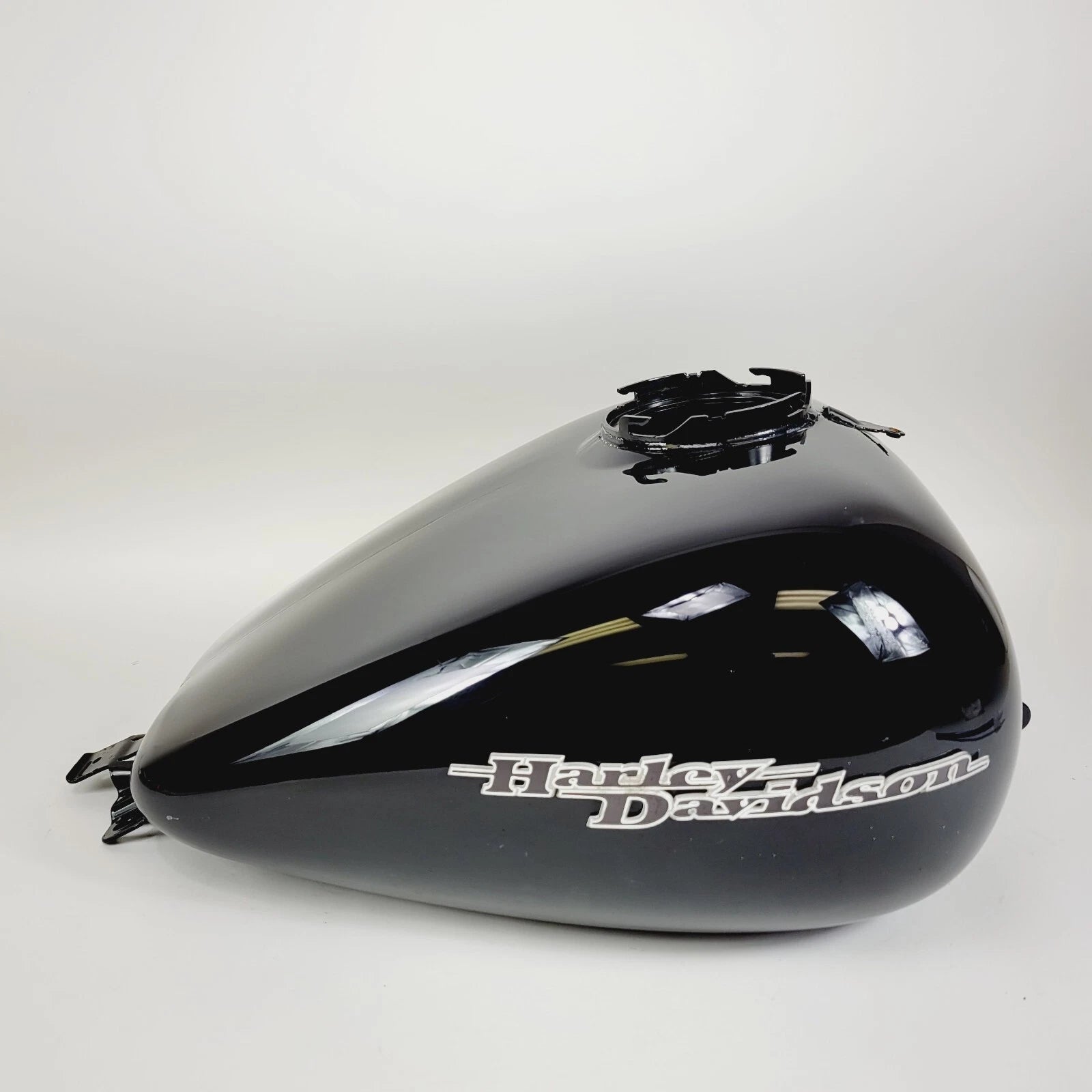 6 Gallon Gas Fuel Tank for Harley-Davidson Touring (2008–2023) 61000138DBX