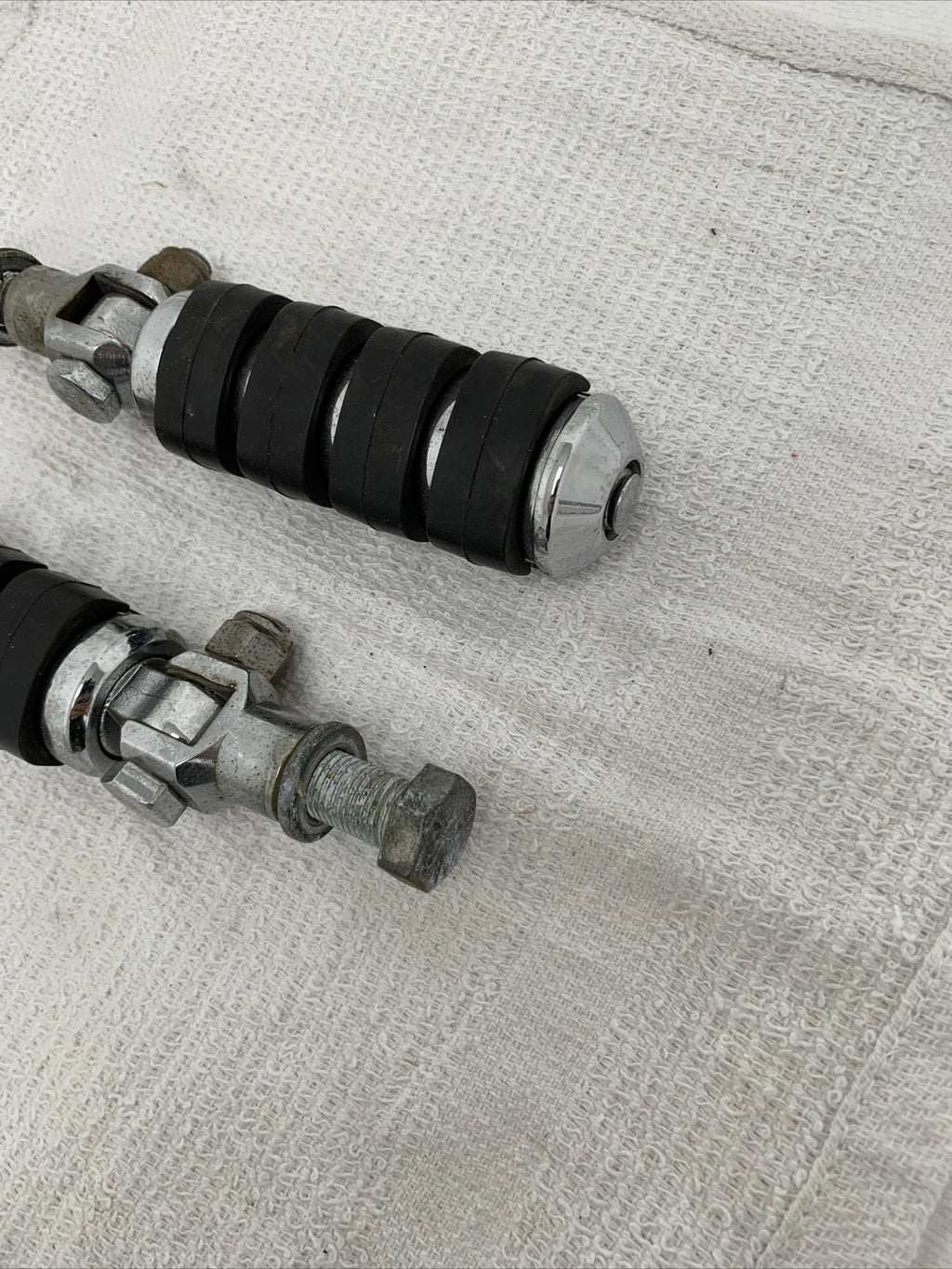 Motorcycle Pegs with Mounts for Harley Davidson Dyna