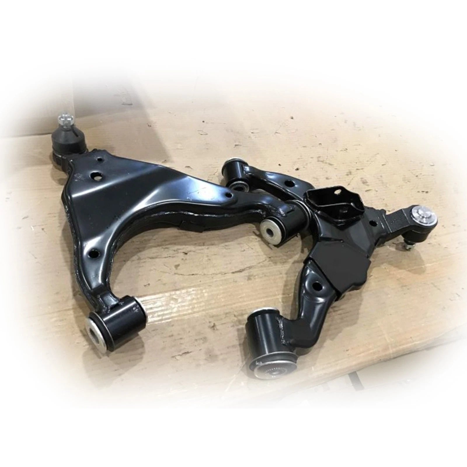 2X Front Lower Control Arms with Ball Joint for Toyota Tacoma (2005–2015)