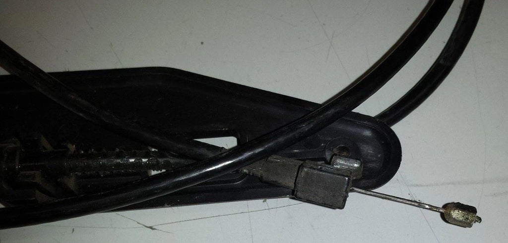 Hood Release Cable Assembly for Ford Thunderbird Cougar (1989–1997)