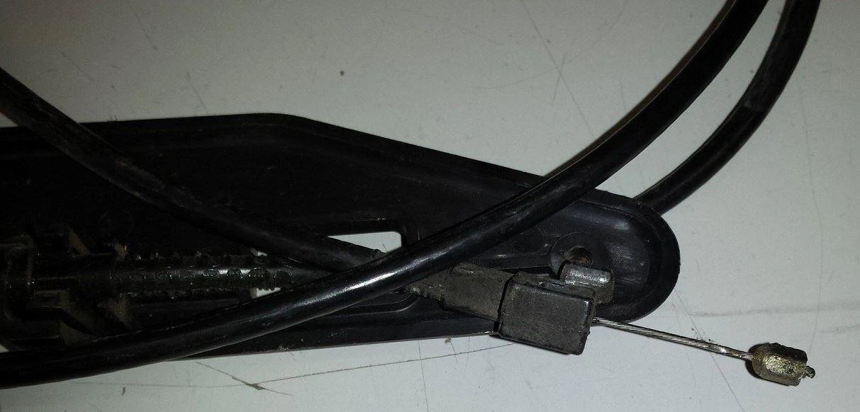 Hood Release Cable Assembly for Ford Thunderbird Cougar (1989–1997)