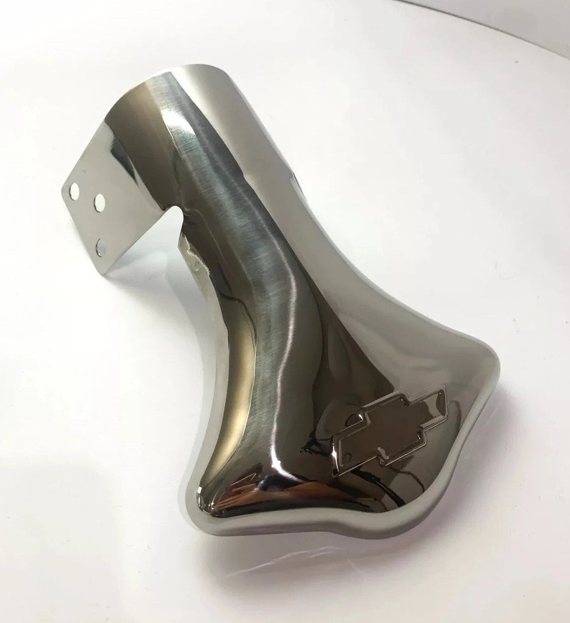 Custom Muffler Exhaust Tailpipe Deflector for Chevrolet Bowtie Logo (2003–2003)