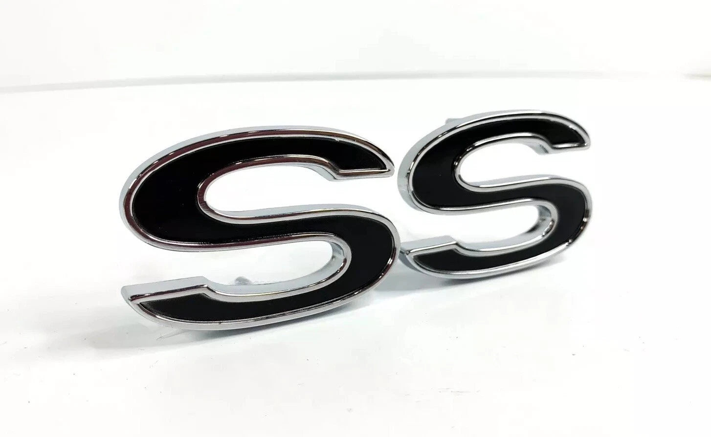 Fender Emblem Chrome Black Replacement for 1969–1972 Chevrolet El Camino
