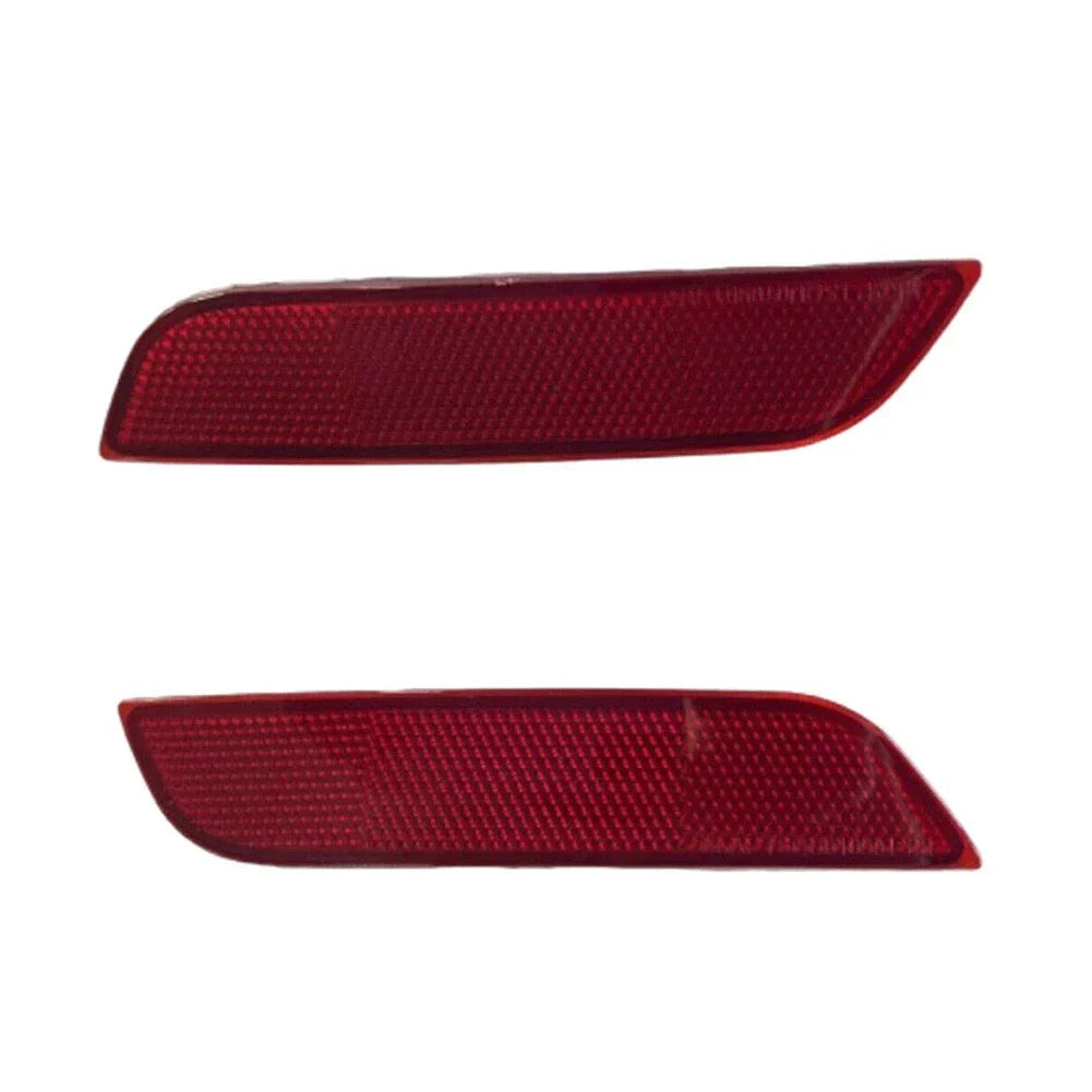 Pair Rear Bumper Reflector Lamp for Toyota Sequoia (2001–2004)