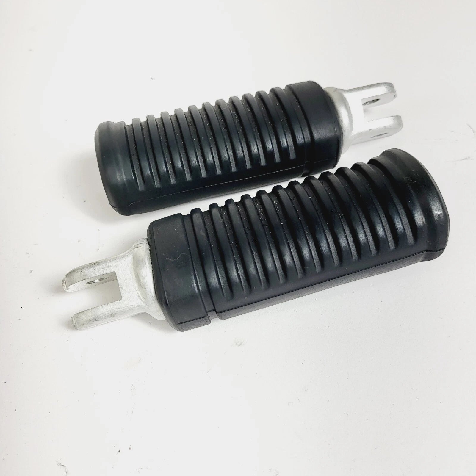 Genuine Rubber Foot Pegs for Harley Softail Slim FLSL (2018–2023) & LiveWire (2020–2022)