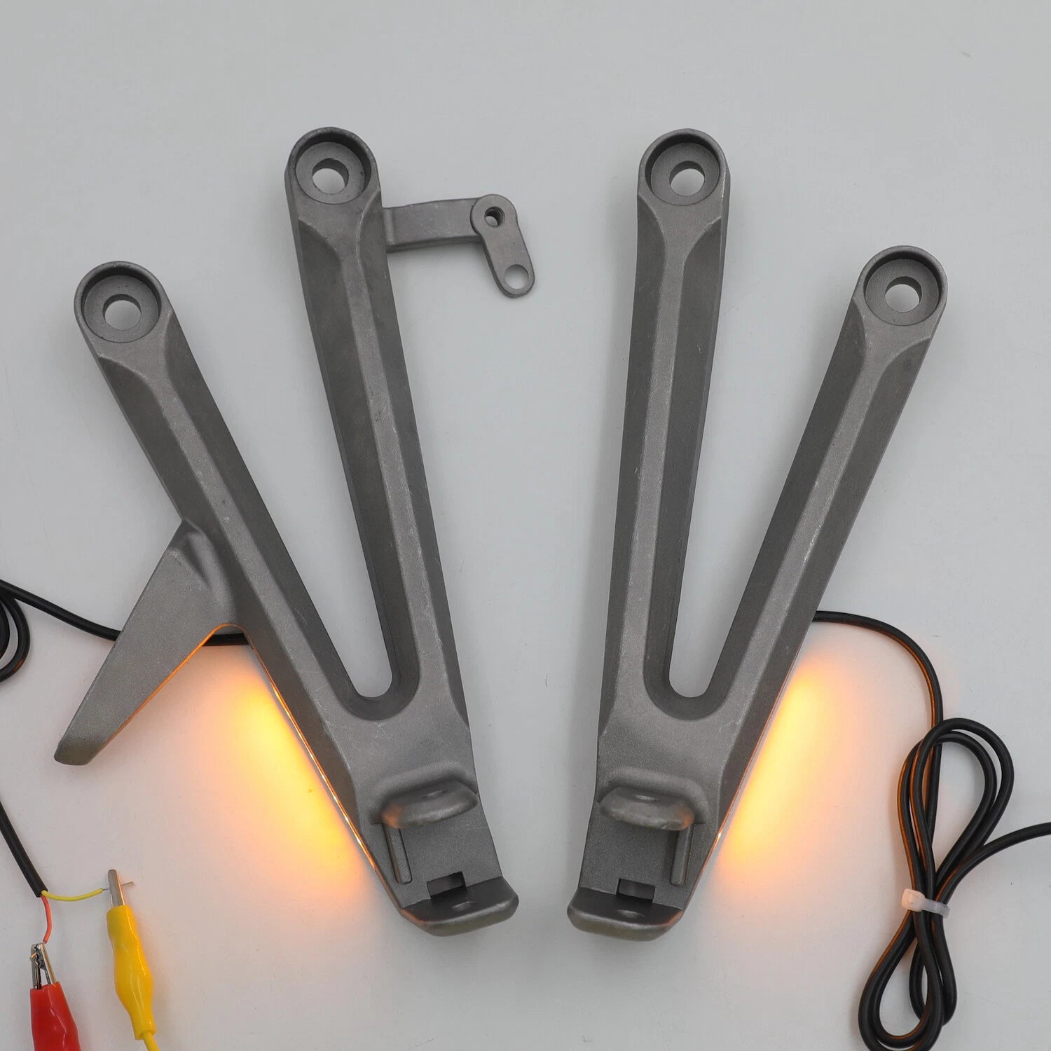 Silver Rear Passenger Footpeg Bracket w/ LED Signal for Honda CBR1000RR (2004–2007)