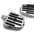 Skull Footpegs for Kawasaki Vulcan, Suzuki Boulevard, Yamaha V-Star (2)