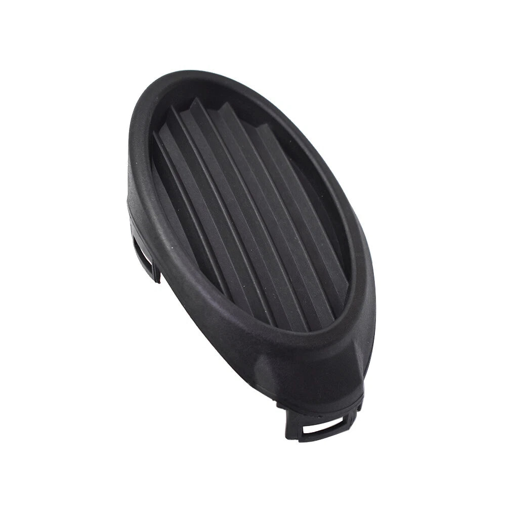 Right Front Bumper Fog Light Cover Insert for Ford Focus (2012–2014)