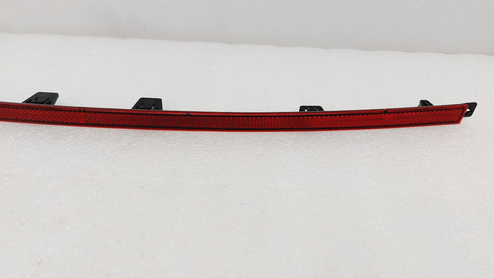 Rear Bumper Center Reflector for VW Atlas Cross Sport (2020–2025) 3CM945103A