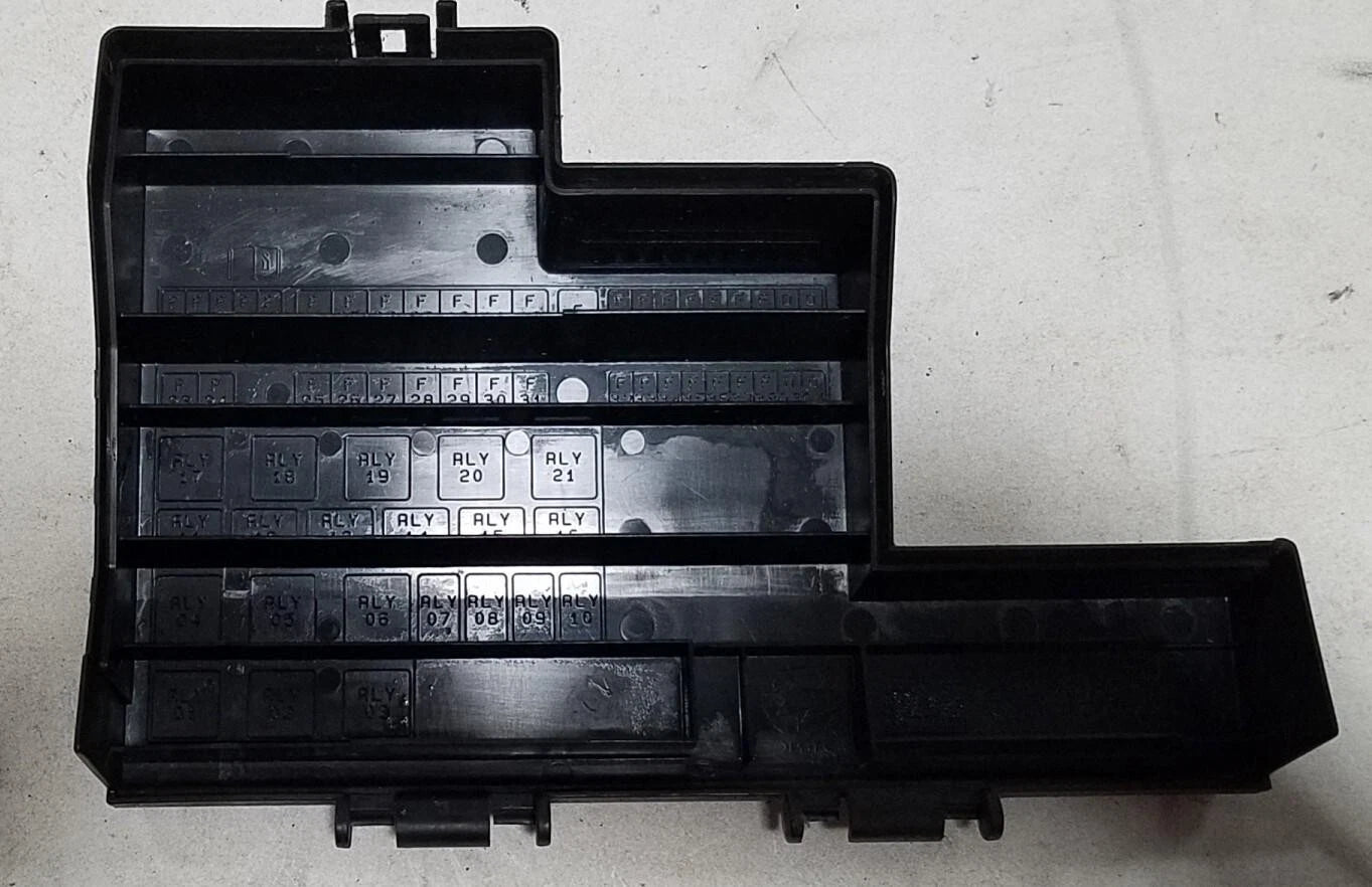 Engine Bay Fuse Box Cover for Jaguar S-Type (2005–2008) 2R8T-14A0