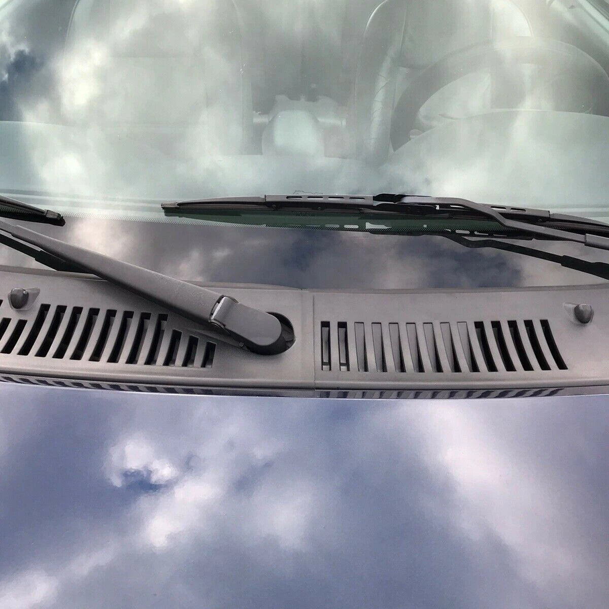 Wiper Cowl Cover for Ford Mustang (1999-2004)