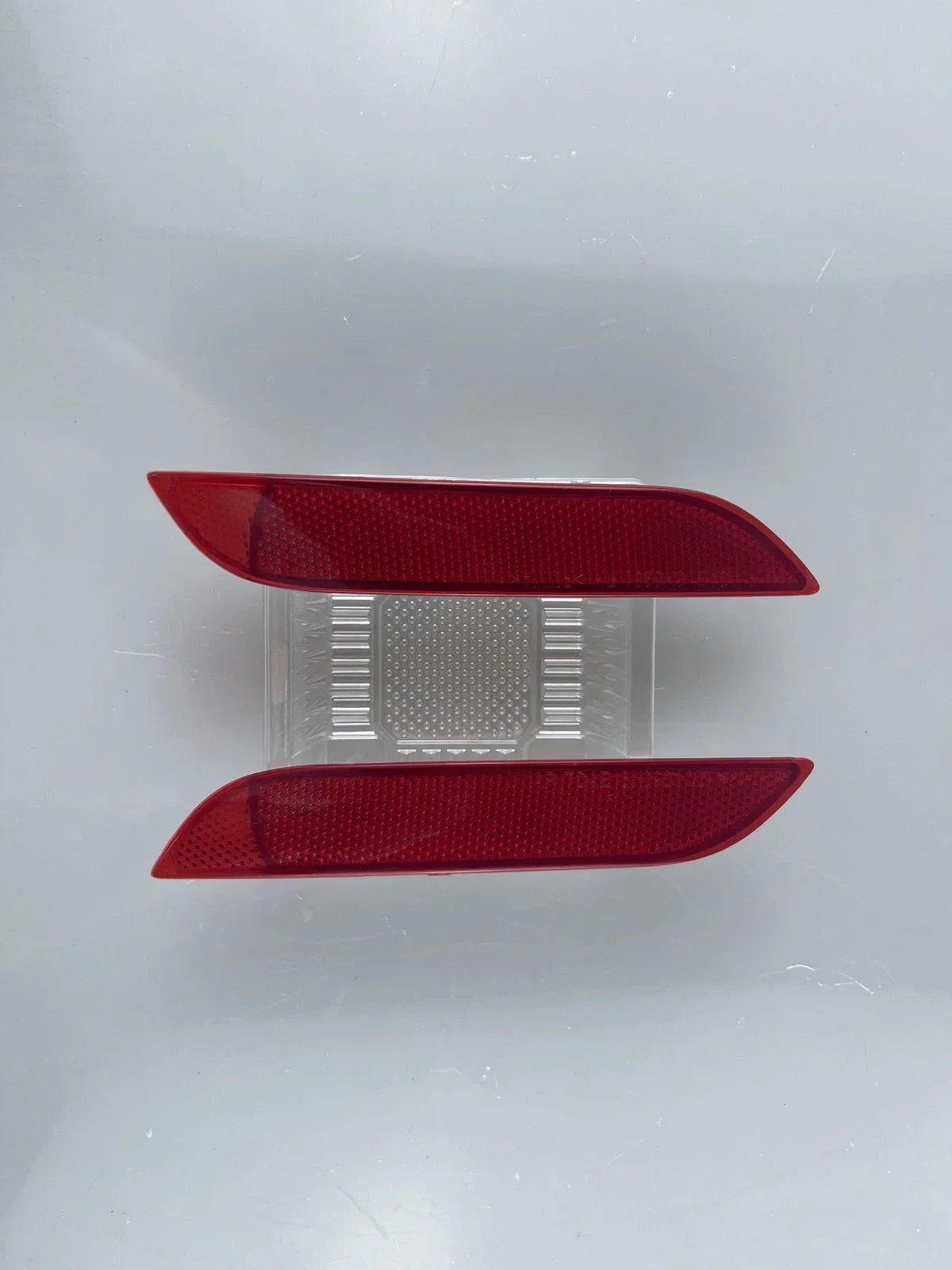 Rear Bumper Reflector Assembly Tail Light for Toyota Corolla IM (2017–2018)