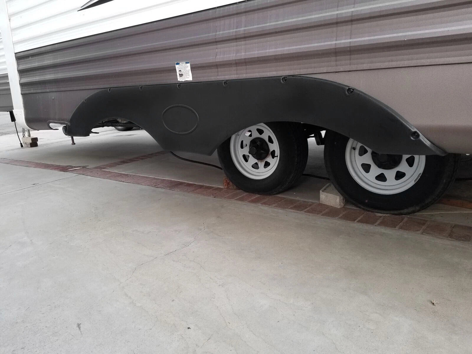 Tandem Trailer Fender Skirt for RVs, Campers, Trailers (UV-Protected)