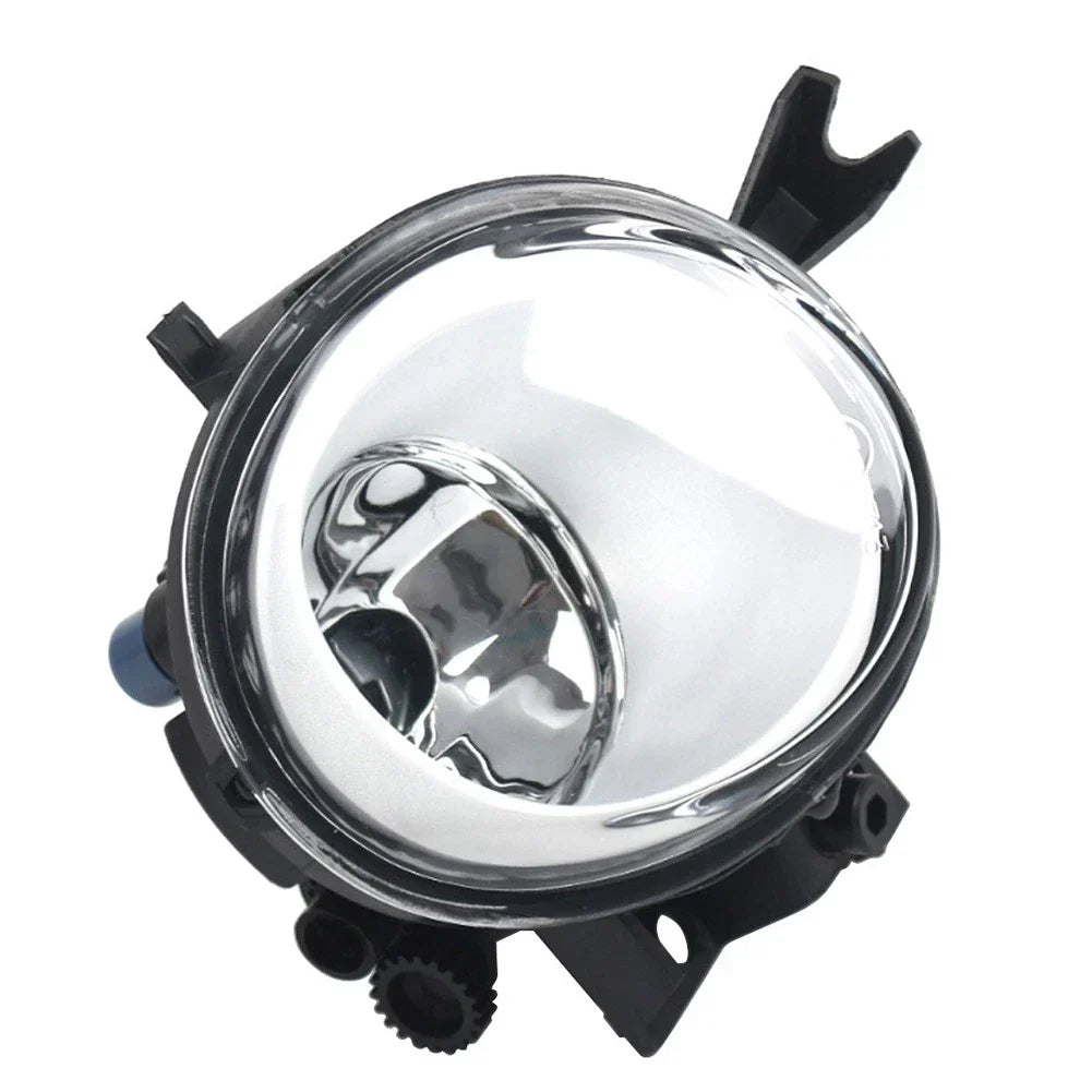 Right Front Fog Light Housing for VW Touareg (2003-2007)