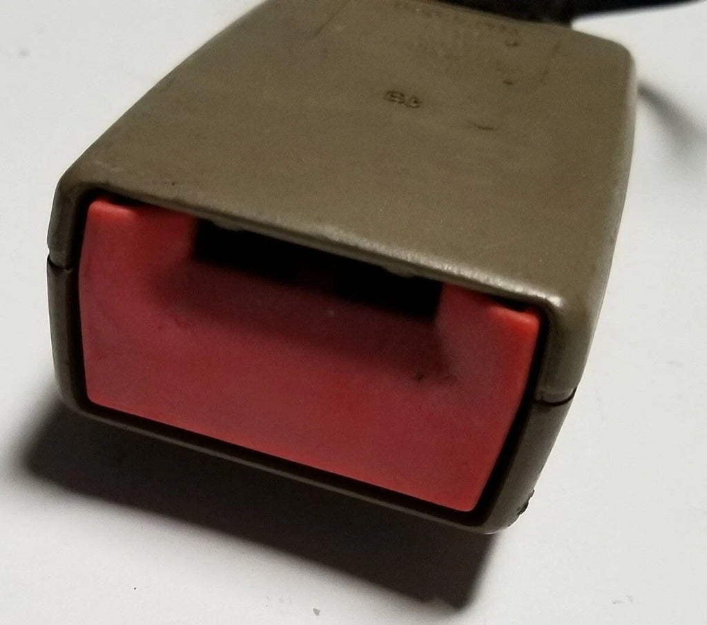Front LH Seat Belt Clip for Jaguar XJ8 VDP XJR (1998–2000) AGD HNC7012AD