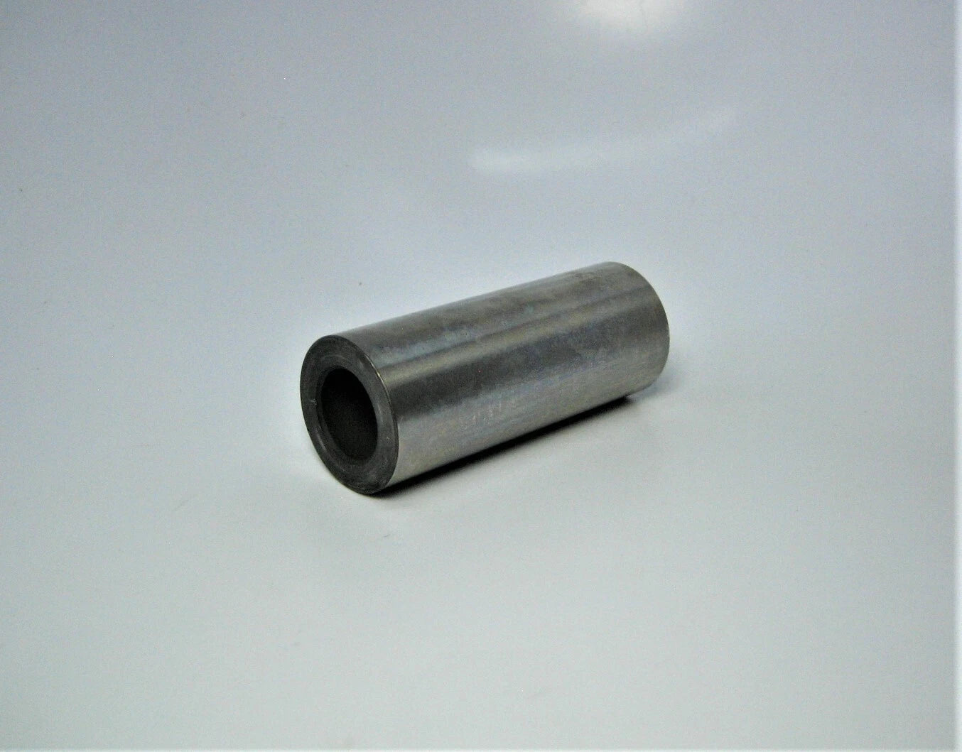 Gudgeon Piston Pin for Volvo Penta Marine Diesel Engines (840422-0)