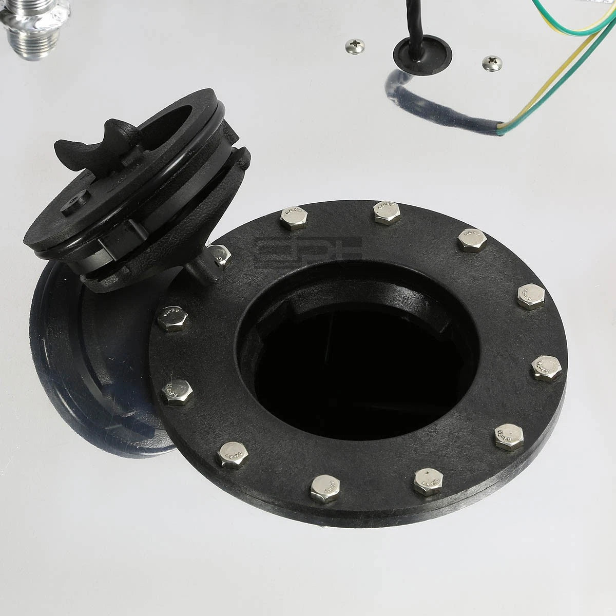 15.5 Gallon Lightweight Polished Aluminum Fuel Cell Tank for Race Drift