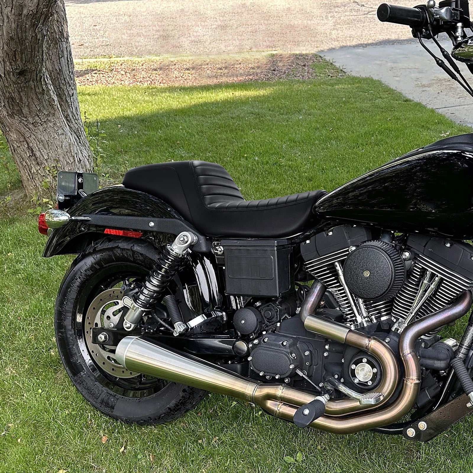 Driver & Passenger Seat for Harley Dyna Low Rider FXD (1996–2003)