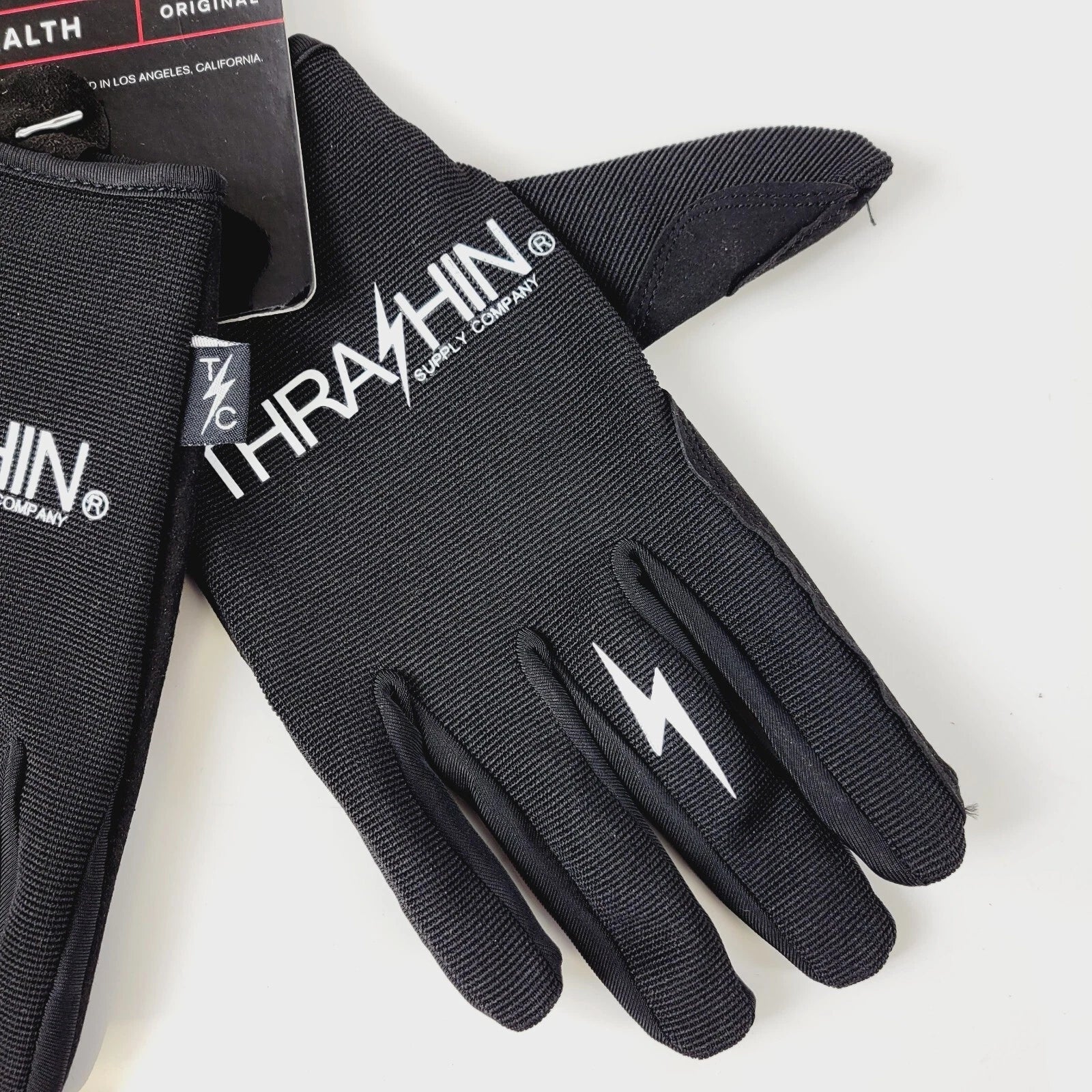 Black Windbreaker Gloves for Multiple Sizes (2023)