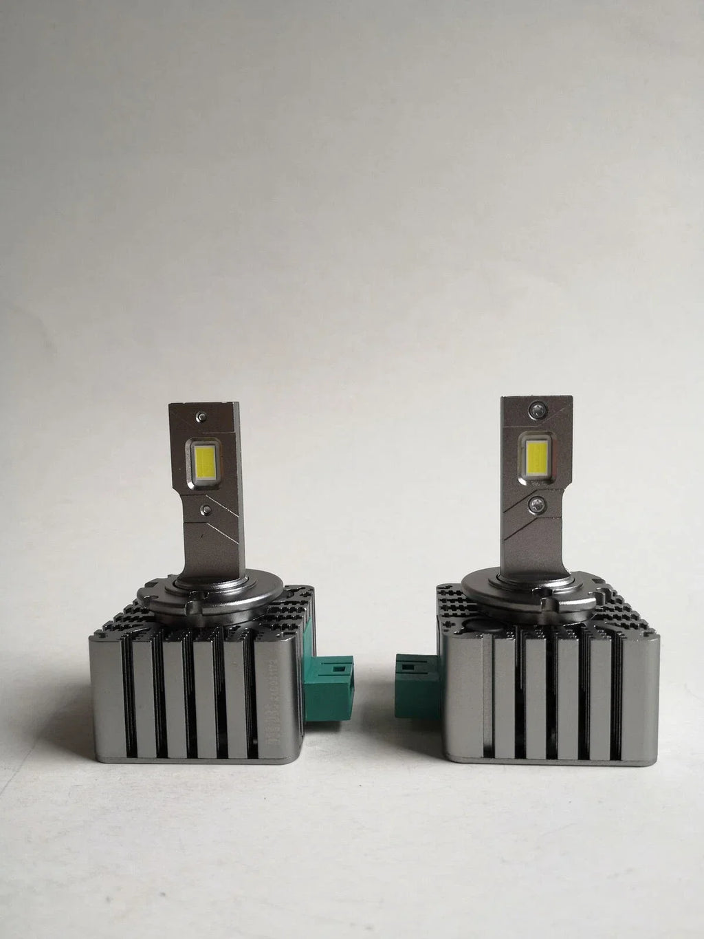 2 x D3R/D3S HID to LED Headlight Bulbs for Cars (2006–2023)