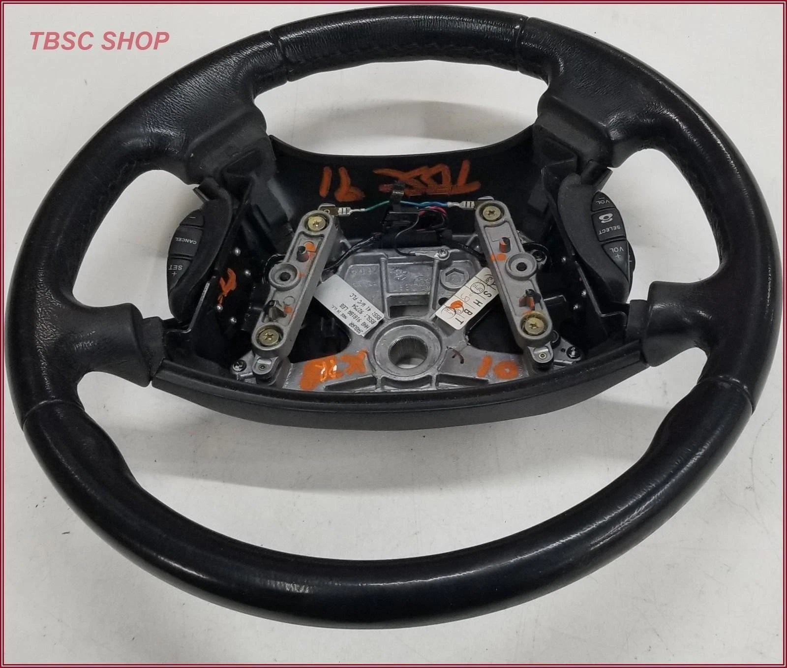 Steering Wheel with Switches for Jaguar XJ8 XJ8L (1998–2003) HNG9181