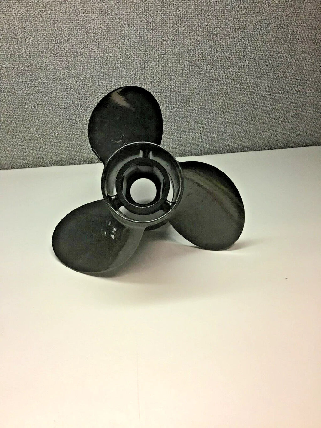 Turning Point Hustler 3 Blade 9x9P Propeller for (2110-0910)