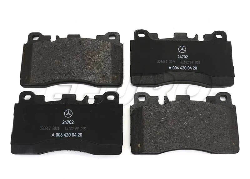 Set of 4 Rear Disc Brake Pads for Mercedes-Benz (0074207220)
