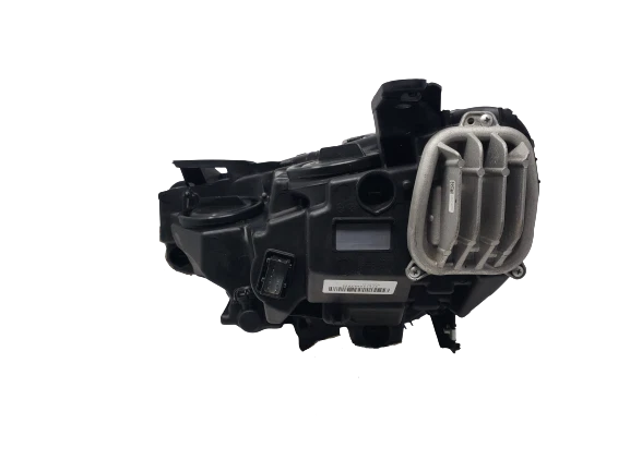 Halogen Headlight for Regal Sportback/TourX (2018–2020) RH w/ Bulb